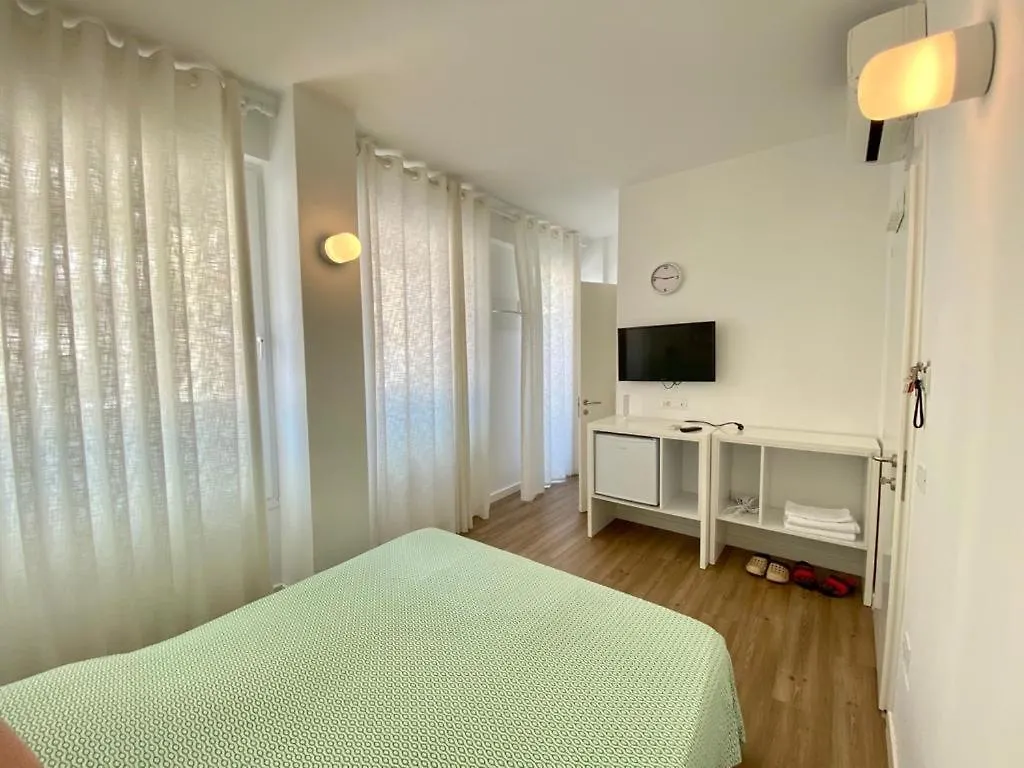Aleksi Rooms Shëngjin Hotel