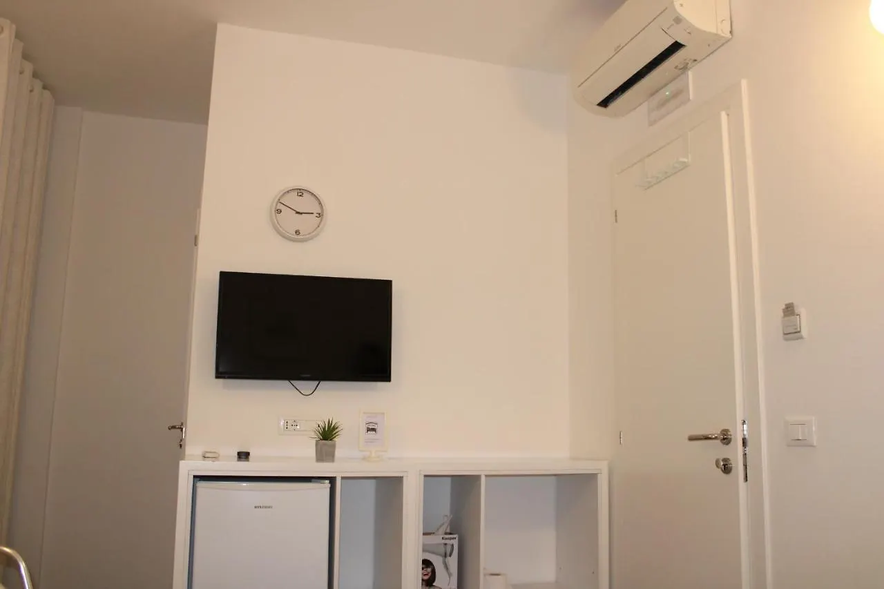 Hotel Aleksi Rooms Shëngjin