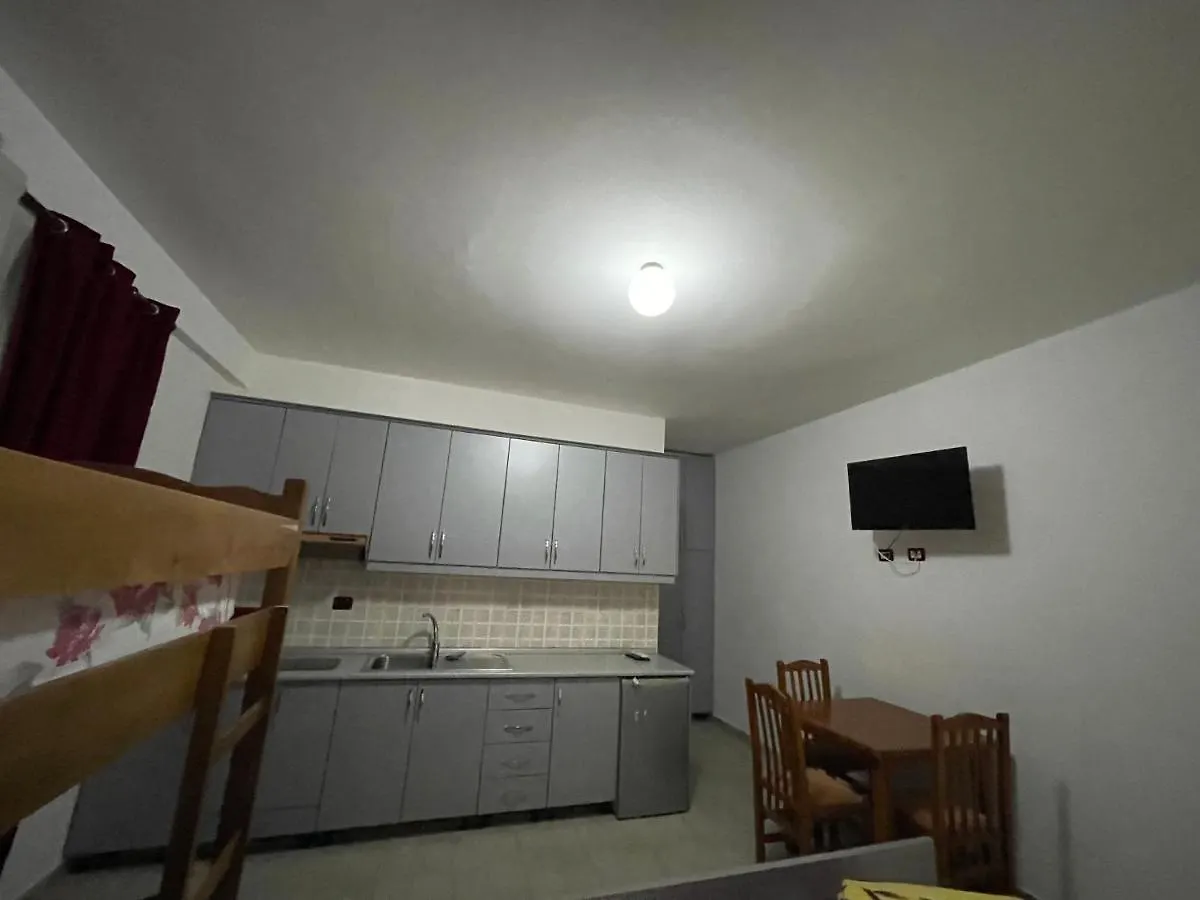 Aleksi Rooms Shëngjin Hotel