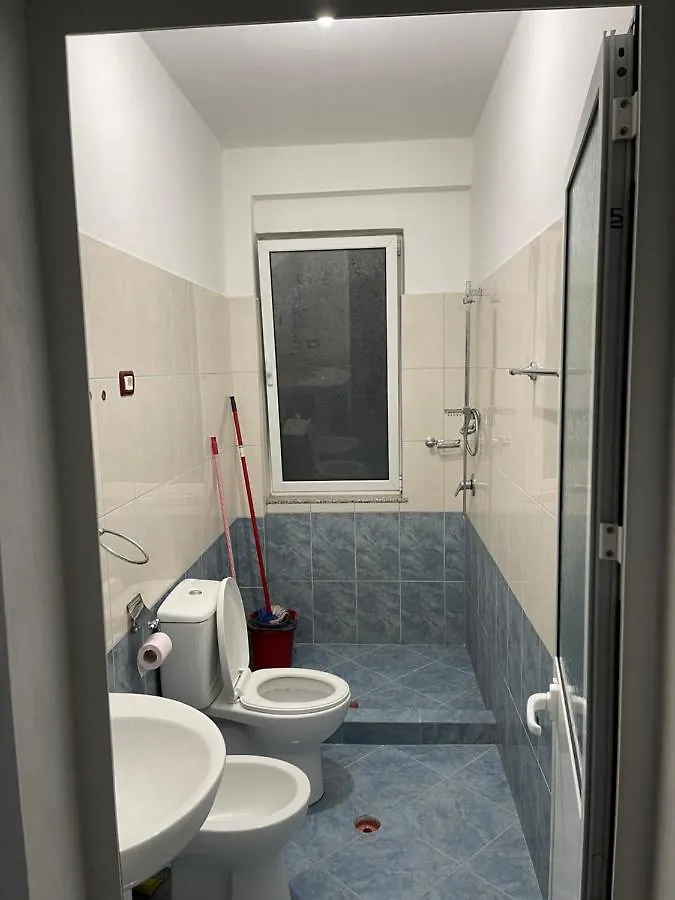 Aleksi Rooms Shëngjin 0*,