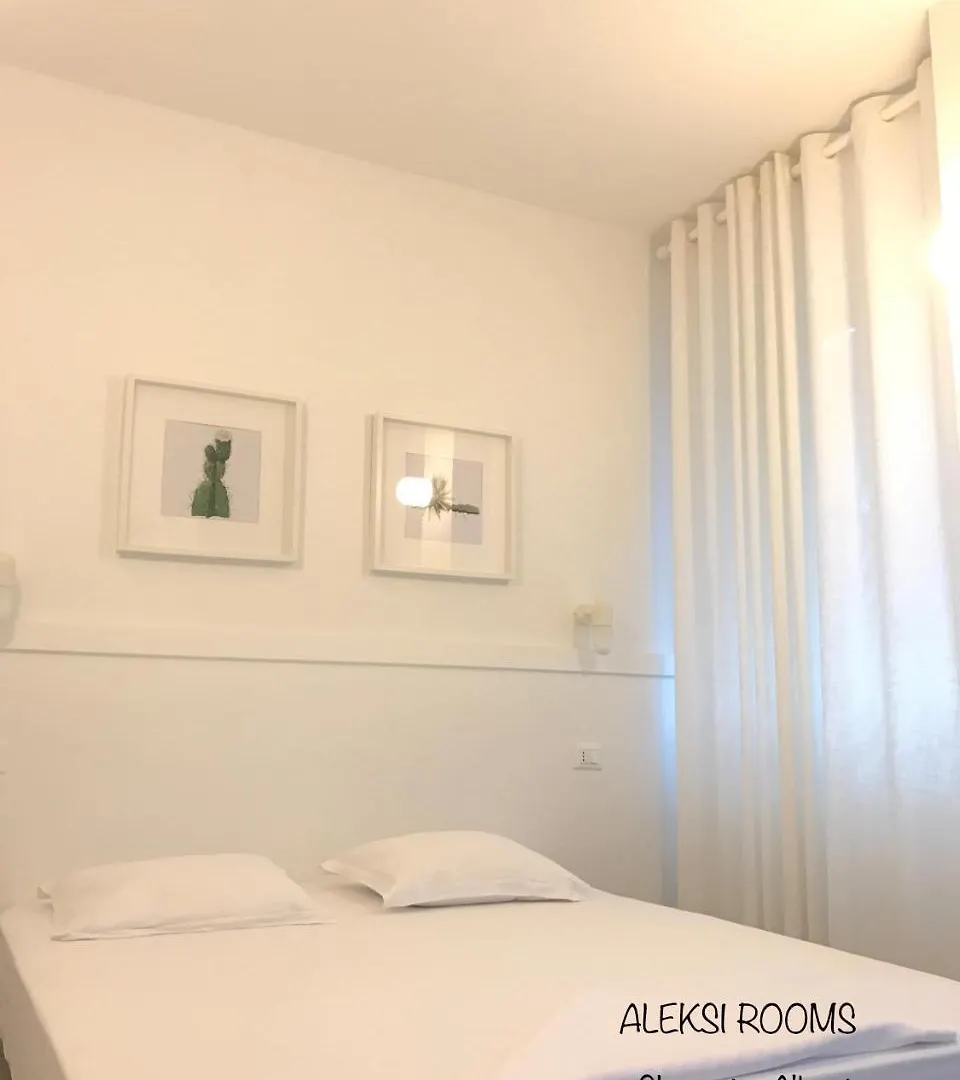 Aleksi Rooms Shëngjin 0*,  Albánie