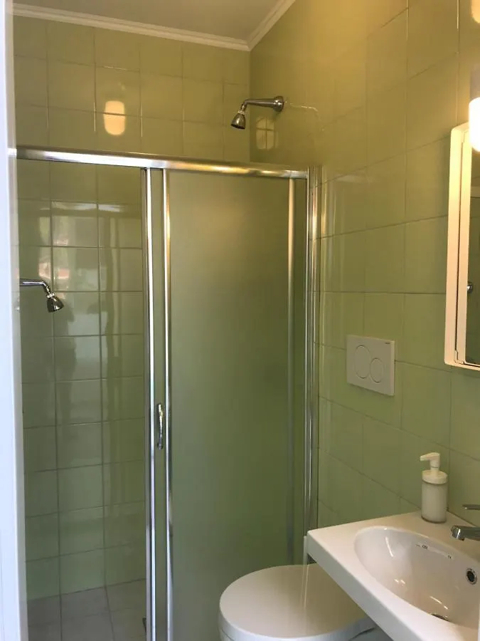 Aleksi Rooms Shëngjin Hotel