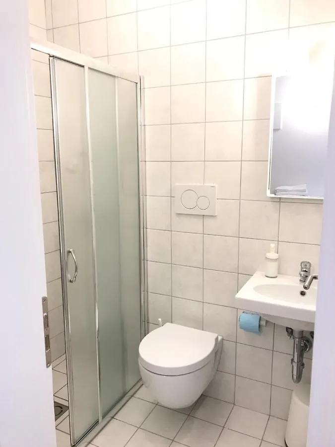 Aleksi Rooms Shëngjin