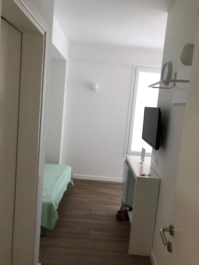 Aleksi Rooms Shëngjin Albánie